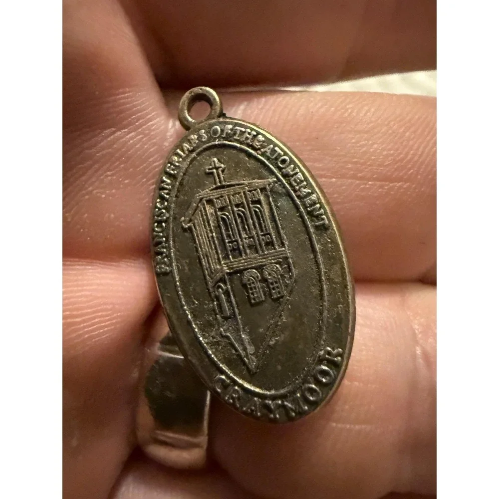 Vintage St Anthony of Padua Pray for Us Basilica Padova Catholic Medal Pendant
